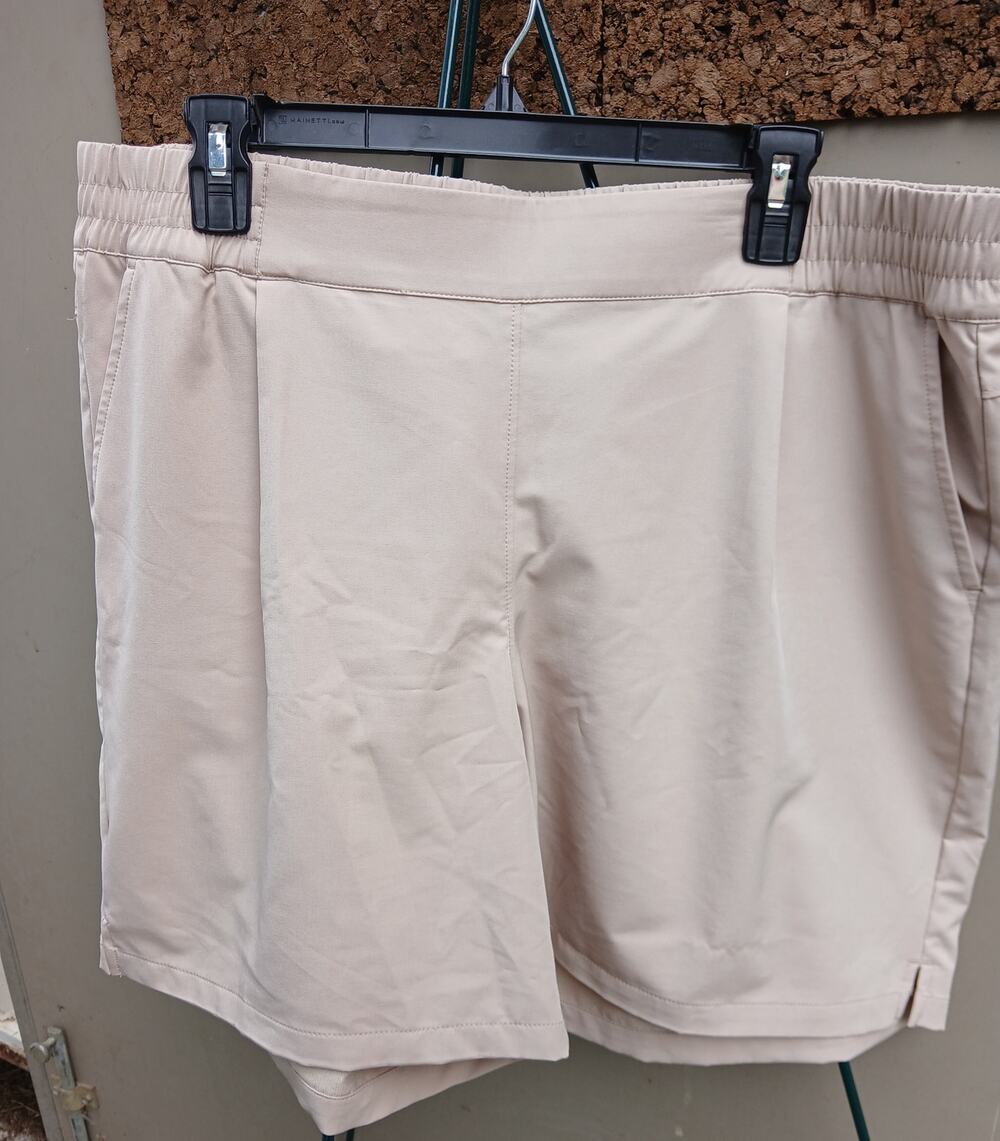 Tek Gear Khaki Shorts Pull On Style XL Single Pleated Front Casual Sporty 18